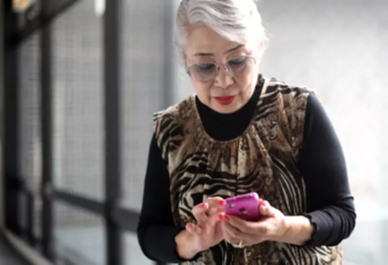 Japan's Elderly Embrace Smartphones as Telecoms End 3G Support