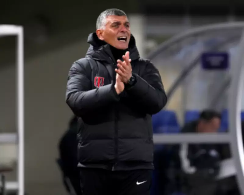 John Aloisi Leads Chengdu Rongcheng to Top of Chinese Super League