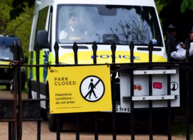Kensington Gardens Reopens After Police Clear Suspicious Items