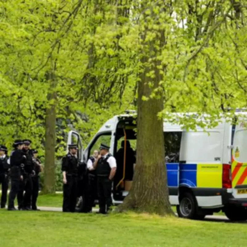 Kensington Gardens Reopens After Police Investigation of Suspicious Items
