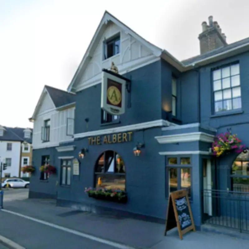 Kingston Pub Seeks Later Terrace Hours with Local Support