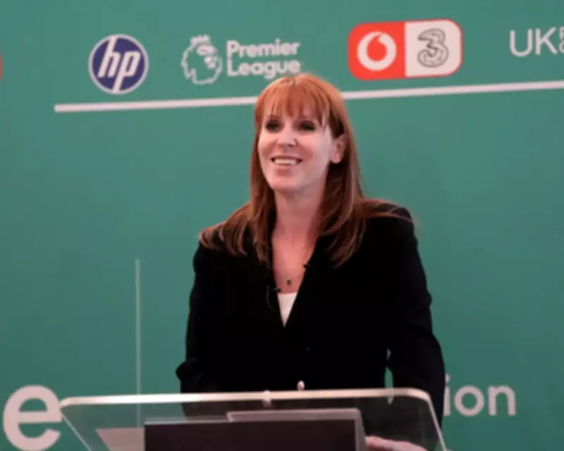 Labour MPs Plot Economic Overhaul Amid Leadership Speculation at Growth Conference