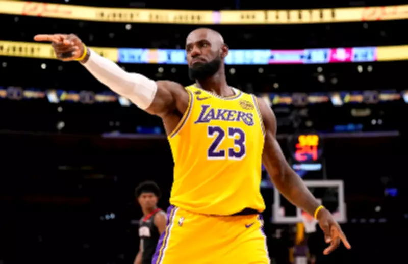 LeBron James Defies Age at 41, Carrying Lakers in Playoffs Amid Injuries