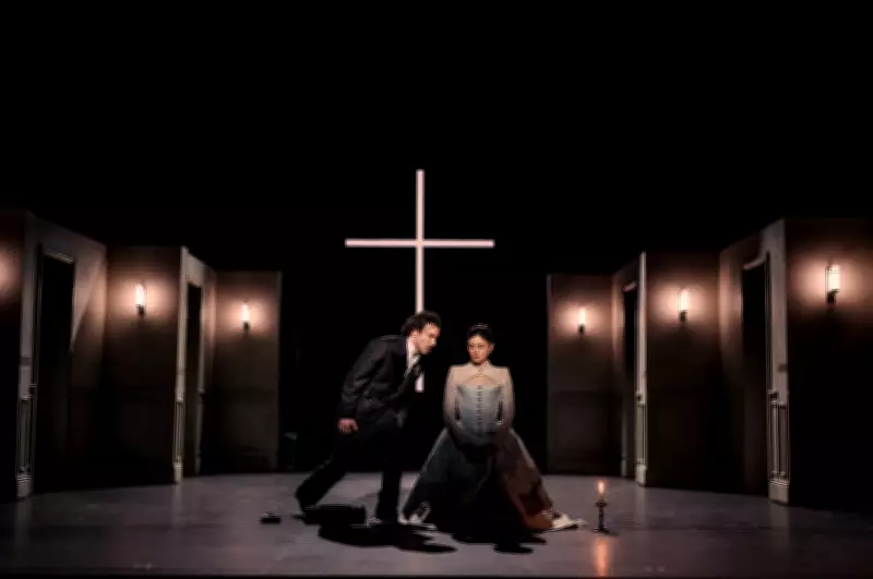 Les Liaisons Dangereuses Review: A Spectacular Yet Problematic Revival