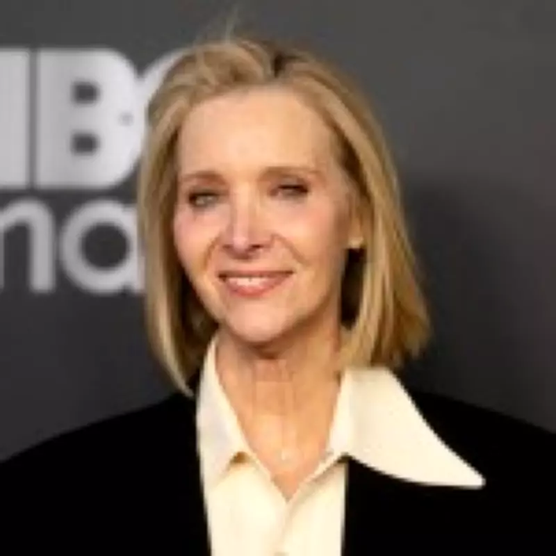 Lisa Kudrow Reveals Friends Writers Discussed Sexual Fantasies About Cast