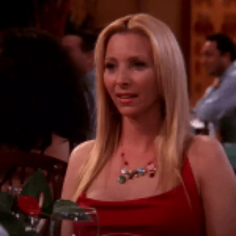Lisa Kudrow Reveals Heartbreaking 'Sixth Friend' Feeling on Friends Set