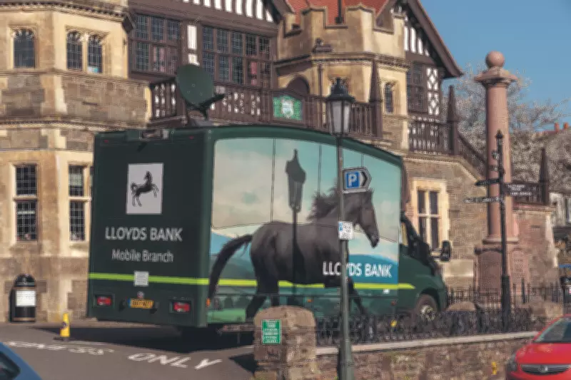 Lloyds Shares Upgraded to ‘Buy’ by UBS on Interest Rate Tailwinds