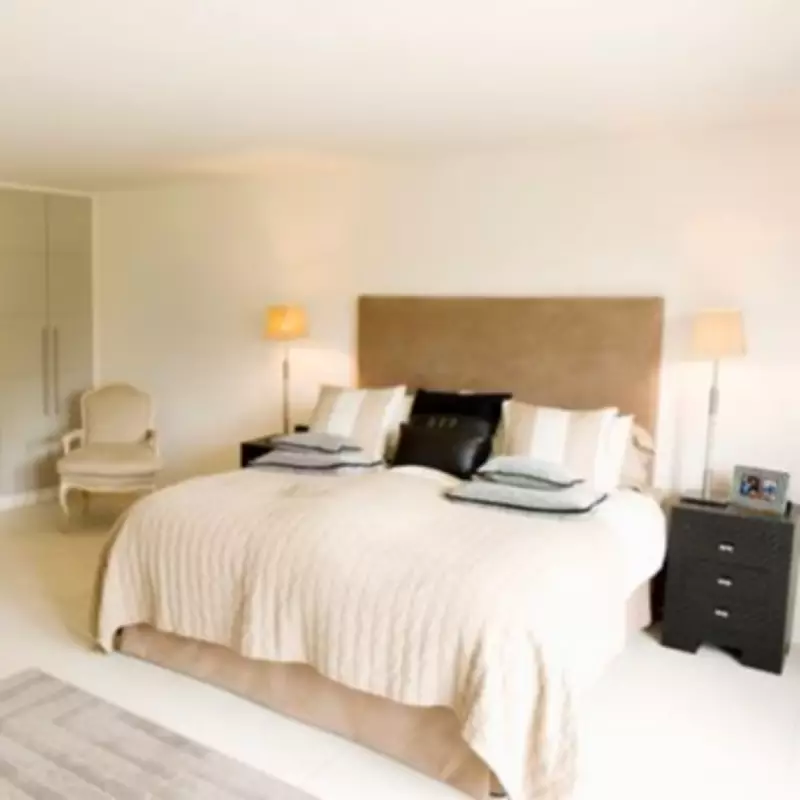 London Flatshare Ad Demands Lodger Vacate by 8 AM, Sparks Rental Market Debate