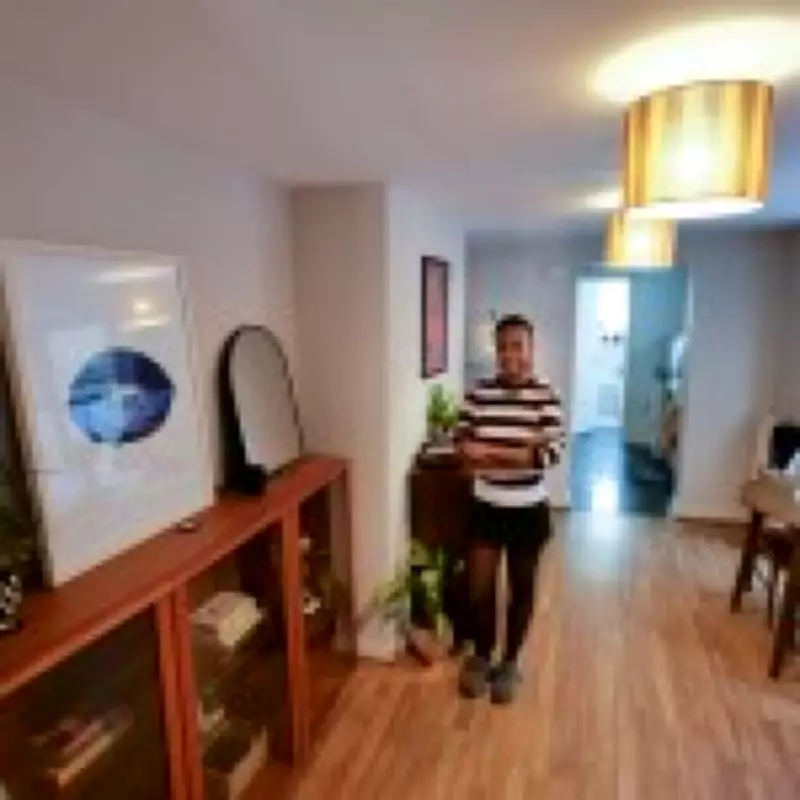 London Renter Pays £2,600 Monthly for South London One-Bed Flat