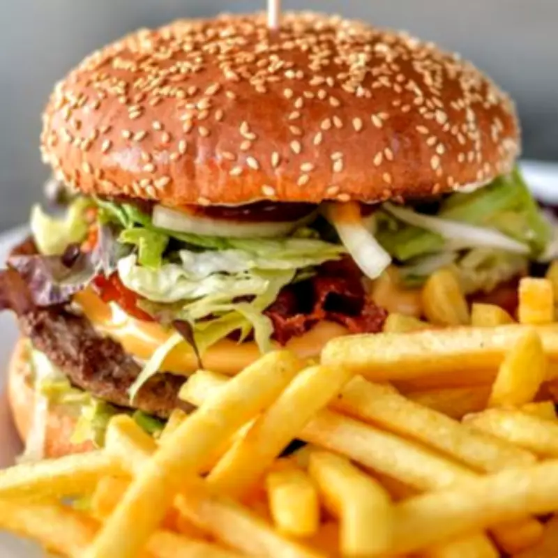 London's 80s Time Capsule Burger Joint Wows Food Blogger with Unchanged Charm