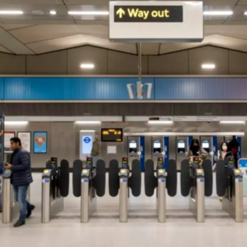 Major London Transport Disruption: Tube Lines and DLR Face Weekend Closures