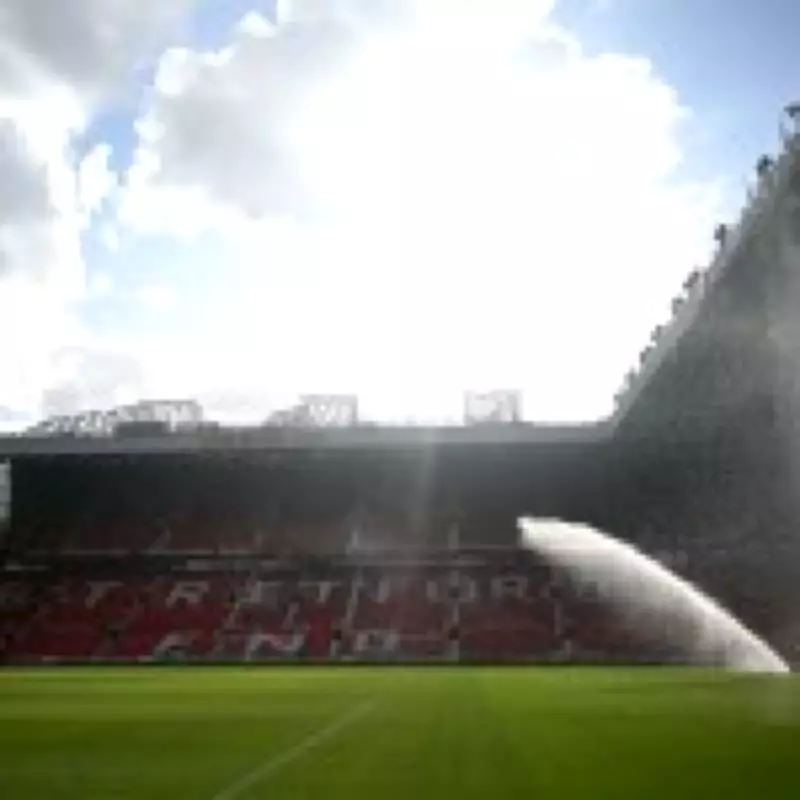 Manchester United vs Leeds United: Premier League Clash Live Updates and Team News