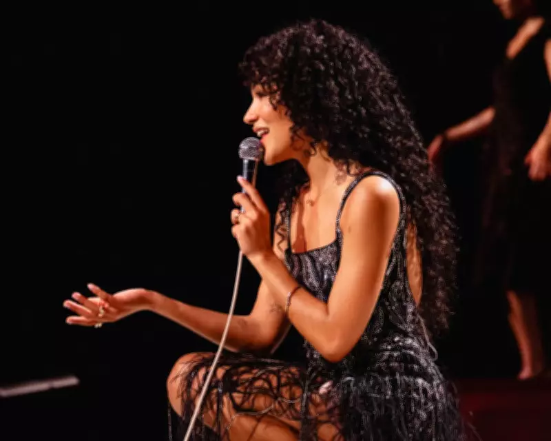 Olivia Dean Review: Soul-Pop Star Shines on First Arena Tour