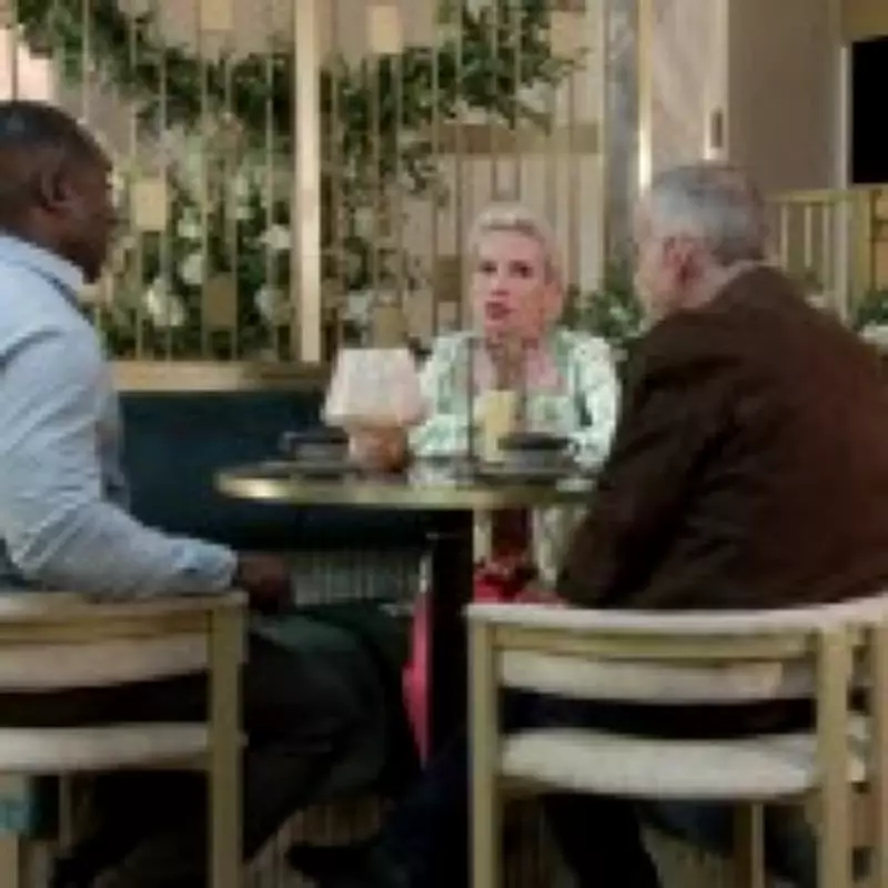 Ronnie Lies to Debbie in Coronation Street as She Seeks Answers on Carl's Fate