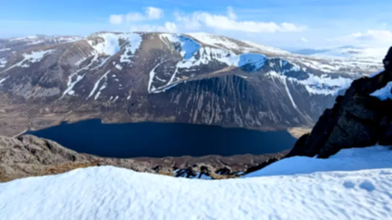 Scaling Sgòr Gaoith: A Sunny Summit Adventure in the Cairngorms