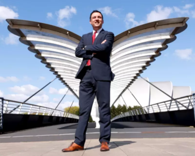 Scottish Labour Leader Defies Gravity in Election Campaign