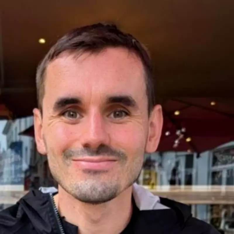 Socialist Candidate Pledges Library Restoration and Working-Class Leadership in Croydon