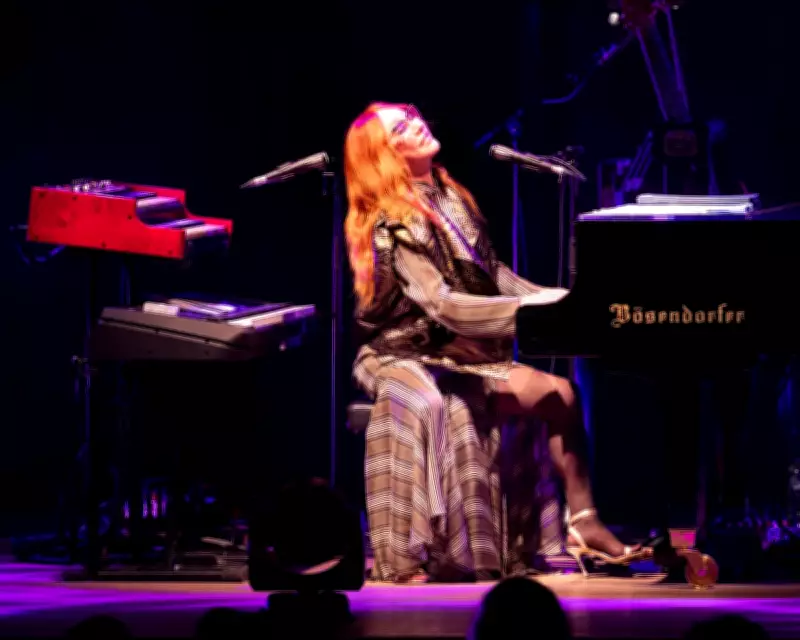 Tori Amos Delivers Dramatic Deep Dive into Back Catalogue in Sheffield