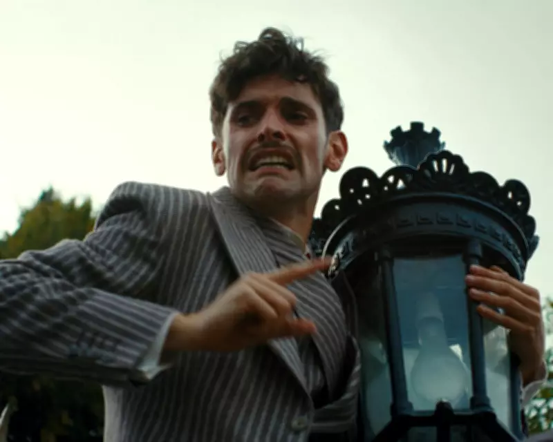 TV Tonight: A Body Found in a Clever Surrealist Period Drama