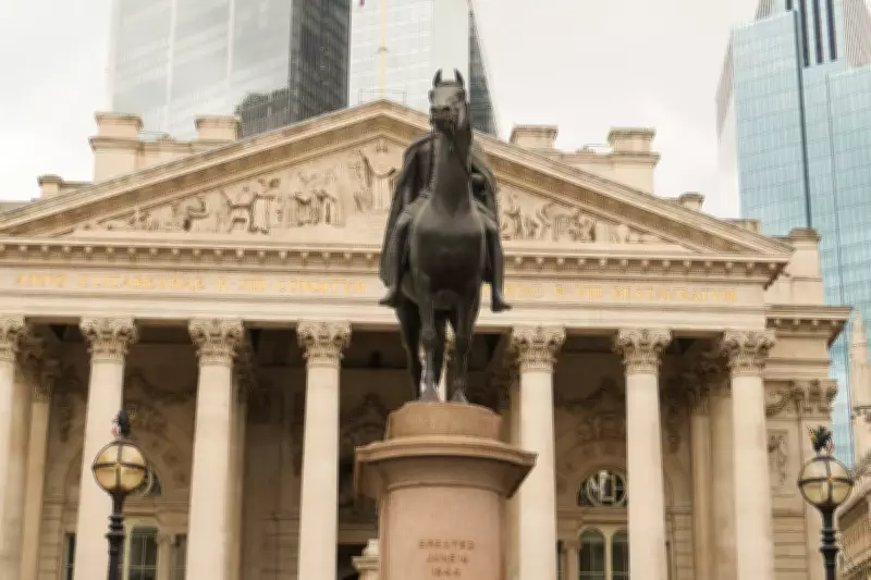 UK Economic Growth Spurt Deemed 'Too Good to Be True' by Analysts