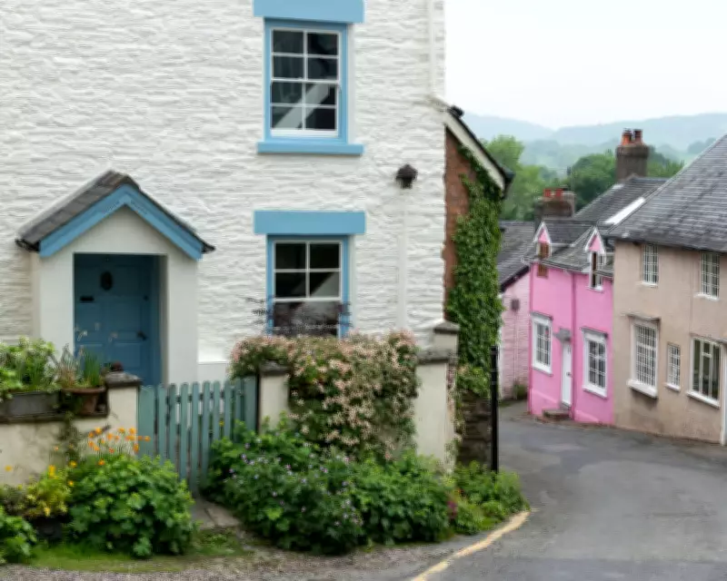 UK House Prices Dip Below £300,000 as Middle East Conflict Dampens Market Momentum