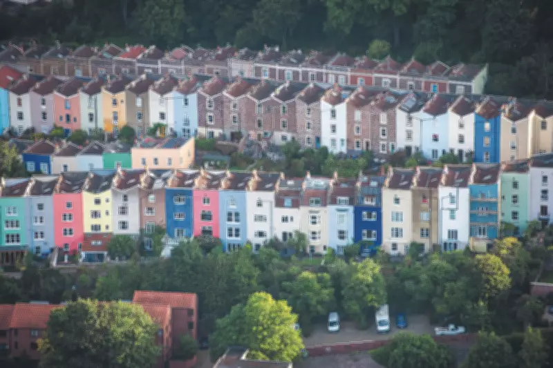UK Housing Market Sentiment Shifts as Mortgage Rates Rattle Demand