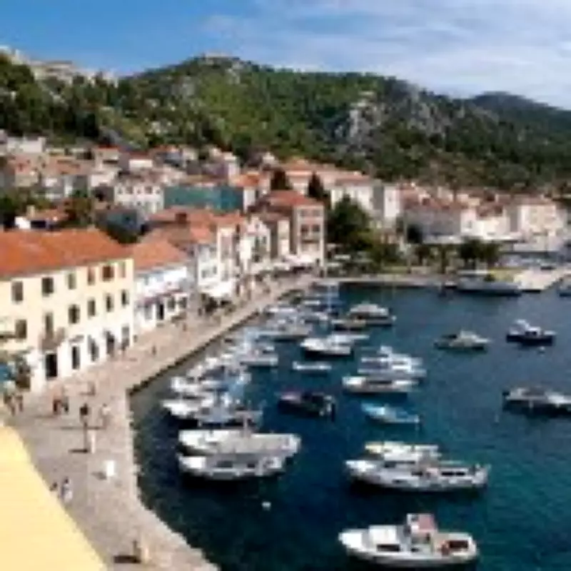 UK Travel Industry Crisis: Major Firms Face Liquidation in 2026