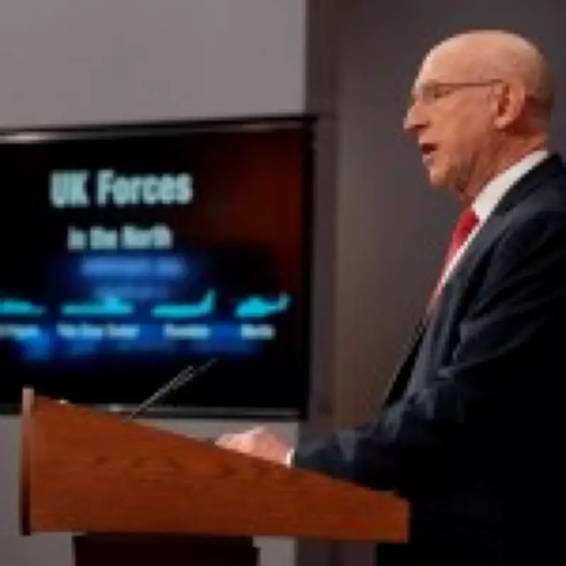 UK Warns Putin 'We See You' After Month-Long Surveillance of Russian Spy Submarines