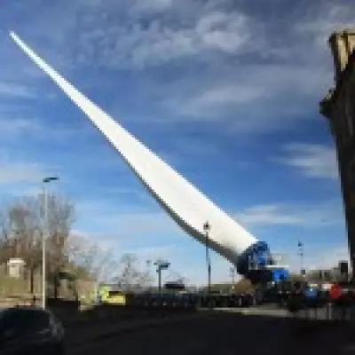 Giant 73-Meter Wind Turbine Blade Paralyzes Town with World's Smallest Street