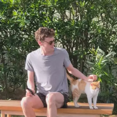 Man Told One Leg Was Shorter Finally Diagnosed After 11 Years of Pain