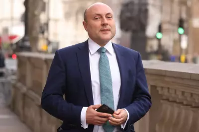 Tories Pledge to Scrap Mandatory Paid Time Off for Union Reps