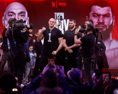 Tyson Fury Returns Against Makhmudov as Heavyweight Era Fades