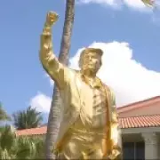 15ft Gold Statue of Trump Pumping Fist Unveiled at Florida Golf Club