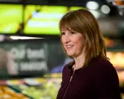 Chancellor Meets Supermarket Chiefs to Address Cost of Living Crisis