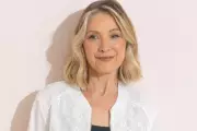 Collarless Jackets Dominate Spring/Summer 2026 Fashion Trends