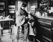 Debate Intensifies Over Making Pubs Adults-Only Zones in Britain