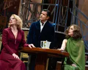 Fallen Angels Revival Sparkles with Rose Byrne and Kelli O'Hara's Comic Brilliance