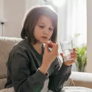 Great Ormond Street Experts Plan Tablet Switch for Kids as Young as 4 to Save NHS Millions