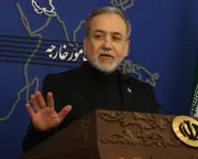 Iran Courts European Powers Amid Transatlantic Rifts to Pressure US
