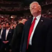 Iran War Talks Collapse as Trump Attends UFC Fight Amid Ceasefire Doubts