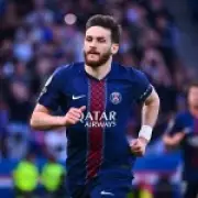 Kvaratskhelia's Father Dismisses Arsenal Transfer Rumours