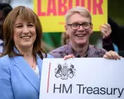 Labour's Energy Crisis Dilemma: Keep Calm or Cut Down?