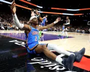 NBA: Thunder Sweep Suns; Magic Lead Pistons 3-1