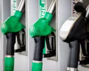 Northern Ireland Fuel Prices Surge 19-35% Since Iran War, Leading UK Regions