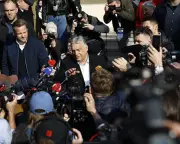 Péter Magyar Ends Campaign in Debrecen, Challenges Fidesz Stronghold