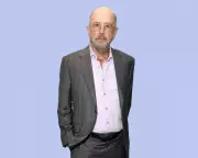 Richard Schiff on Life, Love, and an Awkward Amy Adams Moment