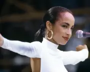 Sade Adu's Style Endures: A Lasting Fashion Legacy