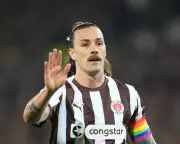 Socceroos Star Irvine Slams Fifa's Trump Peace Prize as 'Mockery'