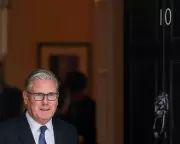 Starmer Urges Labour Unity Ahead of Critical Day Facing Probe and Testimony