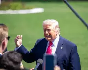 Trump and Tehran's Missteps Derail Iran-US Peace Efforts